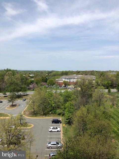 PARAMOUNT - Residential Lease