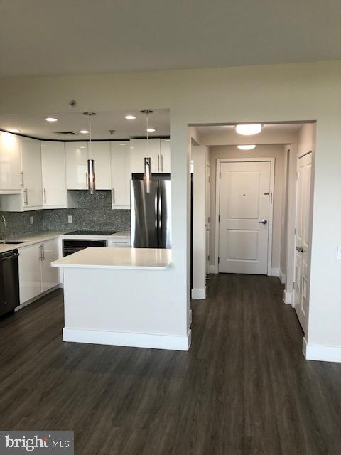 PARAMOUNT - Residential Lease