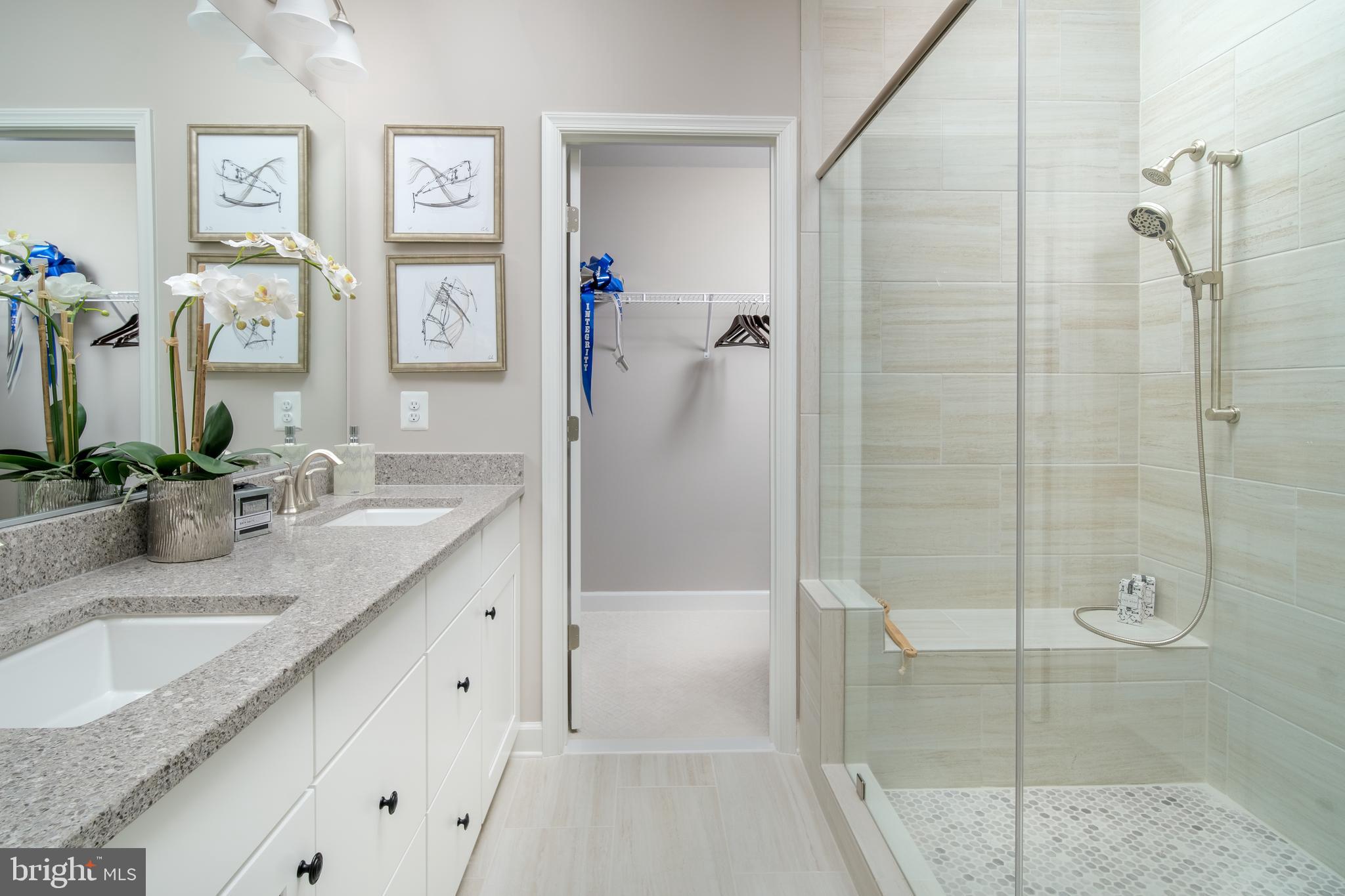 ENCLAVE AT FAIR LAKES - Residential