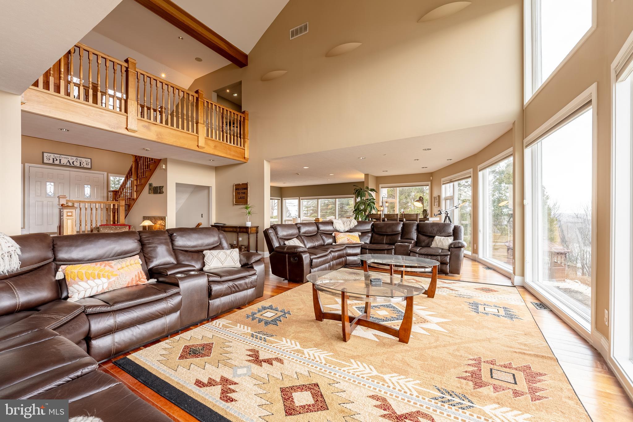 MOUNTAINSIDE - Residential