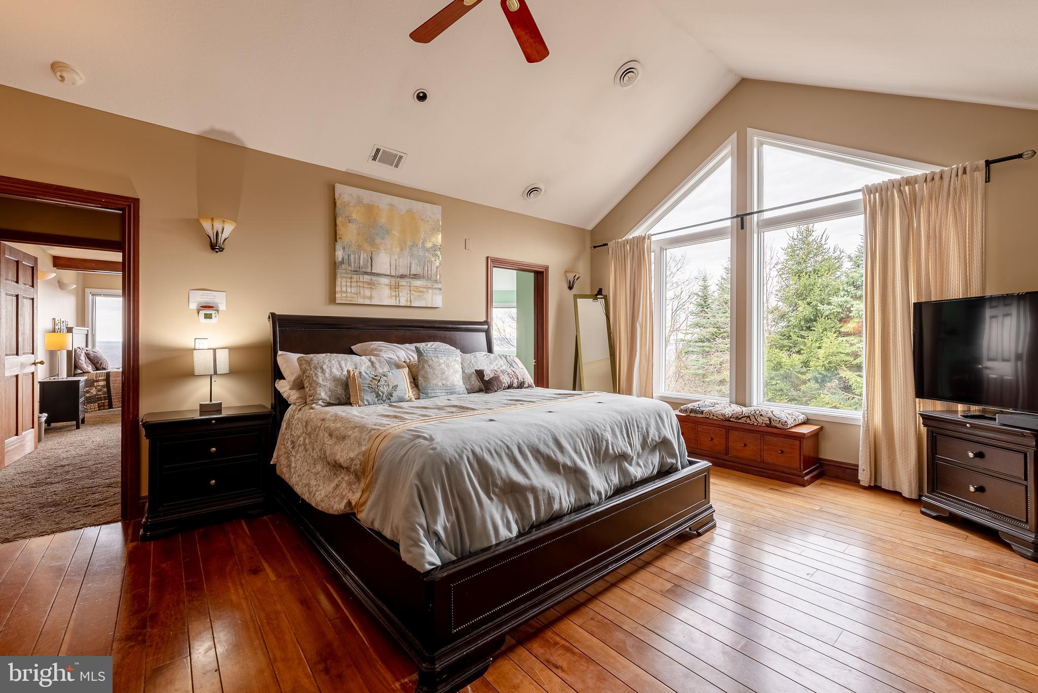 MOUNTAINSIDE - Residential