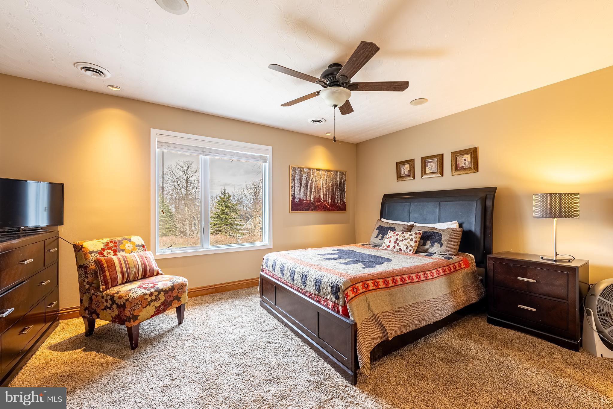 MOUNTAINSIDE - Residential