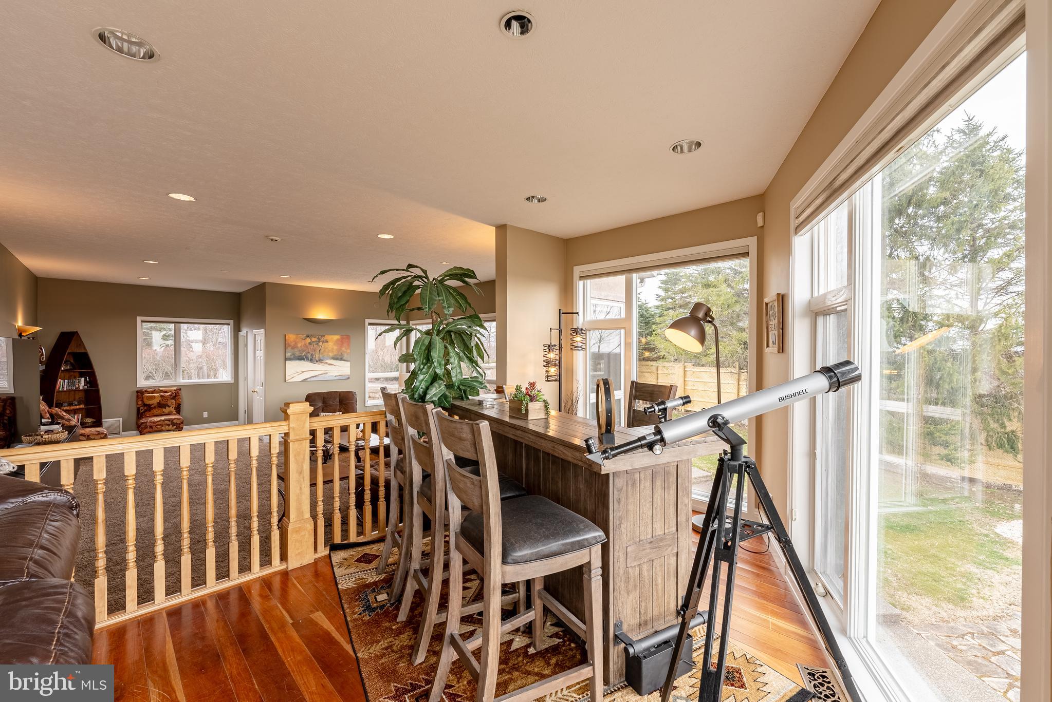 MOUNTAINSIDE - Residential