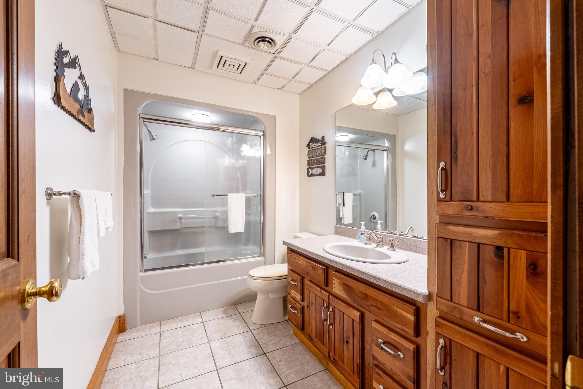 MOUNTAINSIDE - Residential