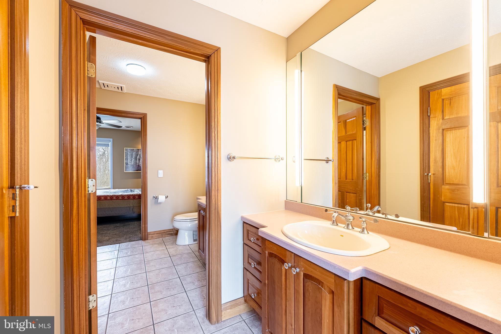 MOUNTAINSIDE - Residential