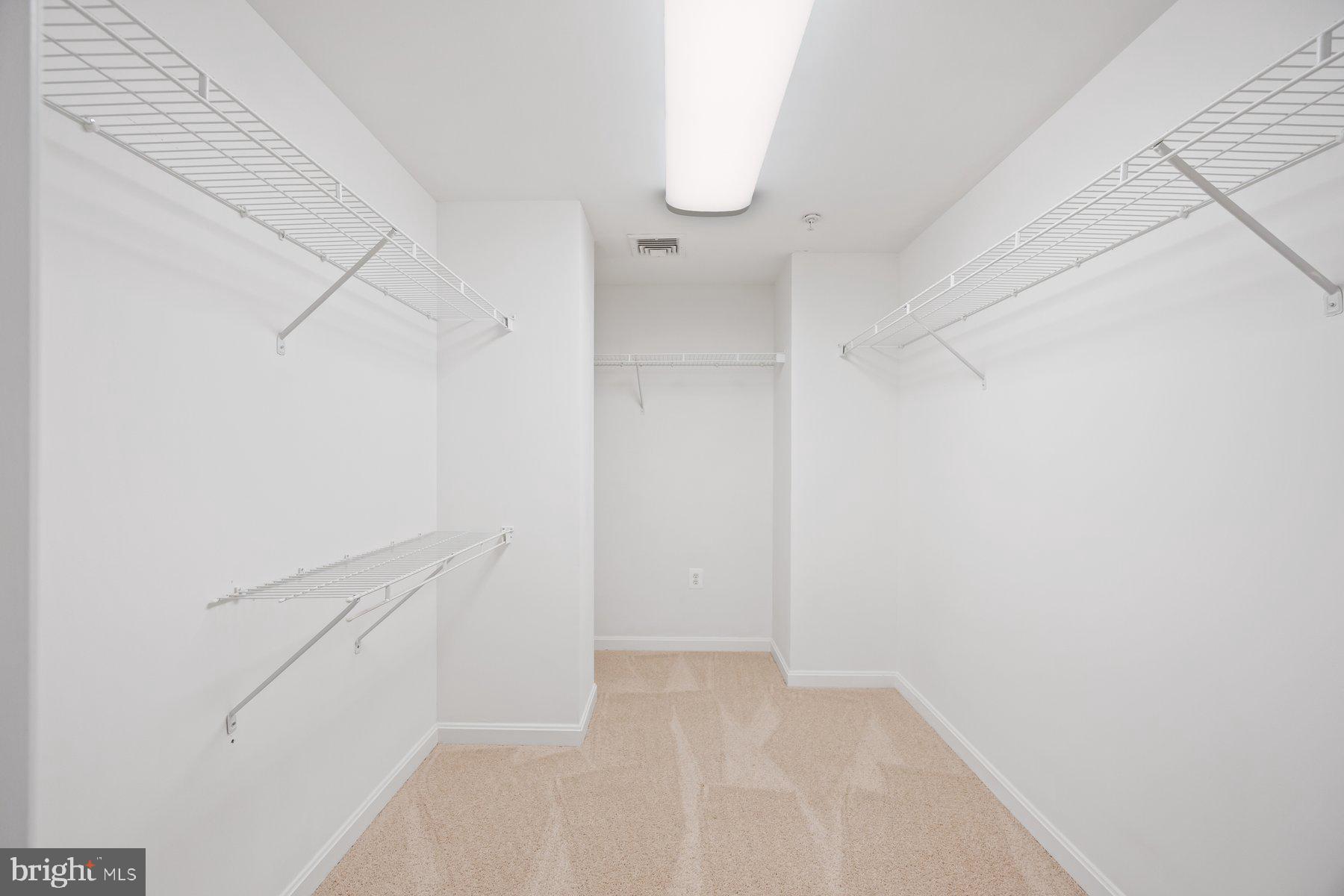 MCKINSEY PARK - Residential