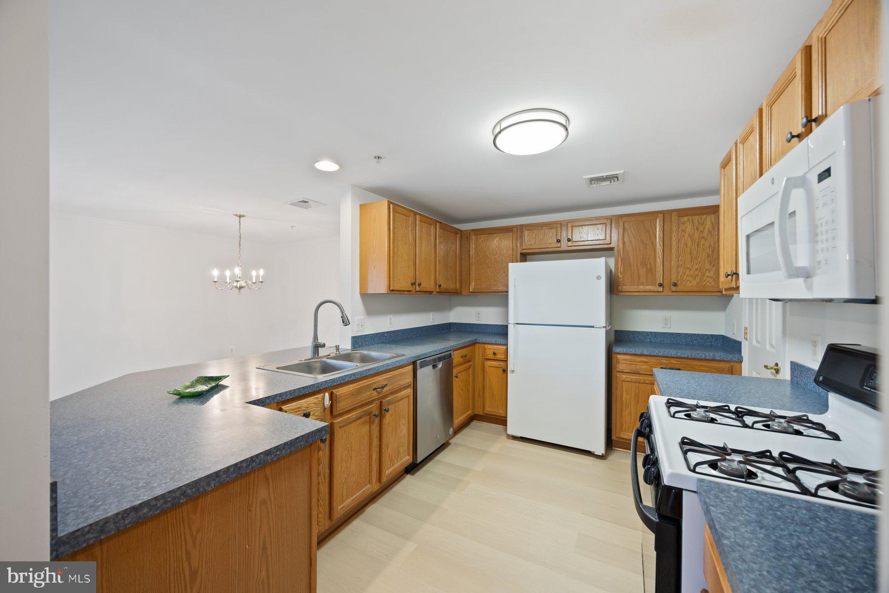 MCKINSEY PARK - Residential