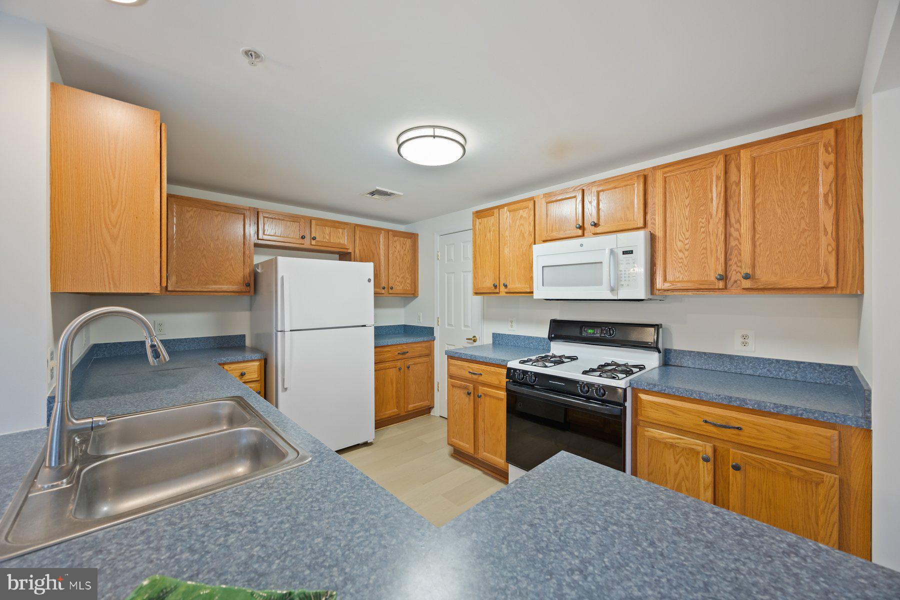 MCKINSEY PARK - Residential