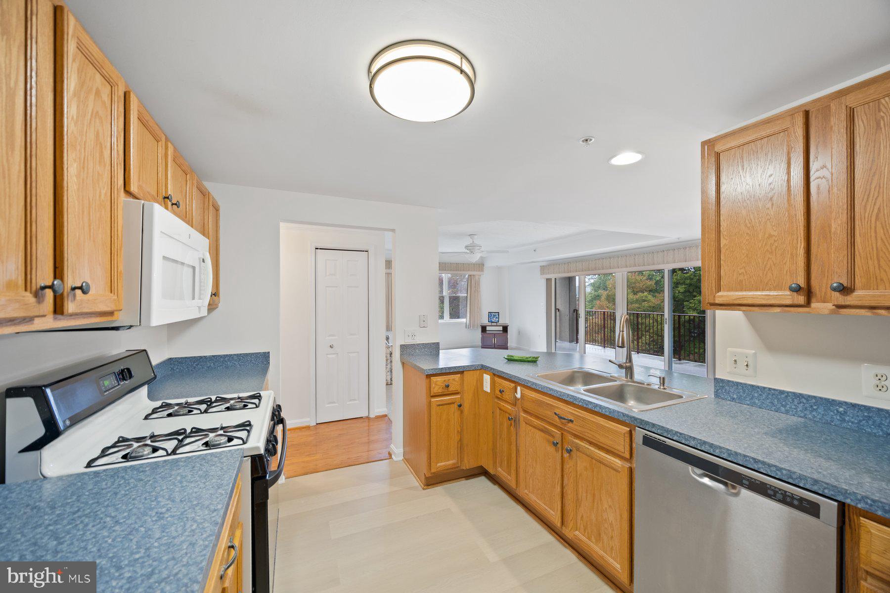 MCKINSEY PARK - Residential