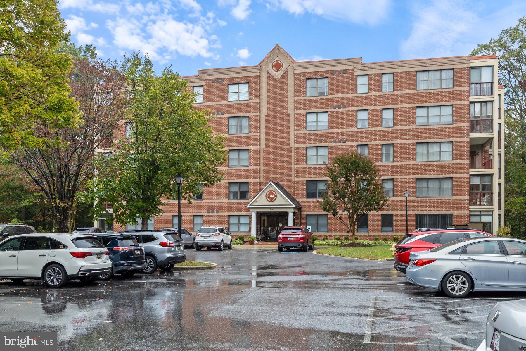 MCKINSEY PARK - Residential