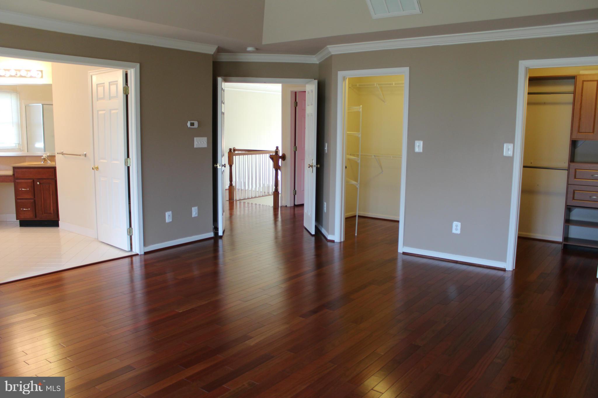 LOUDOUN VALLEY ESTATES 2 - Residential Lease