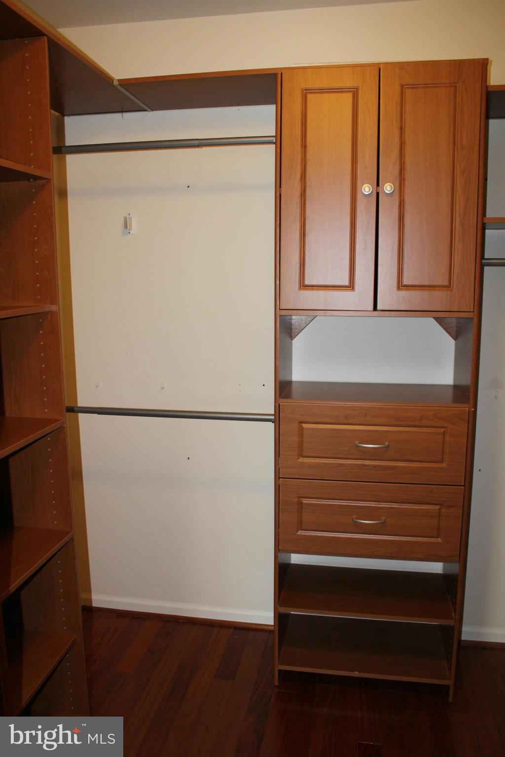 LOUDOUN VALLEY ESTATES 2 - Residential Lease