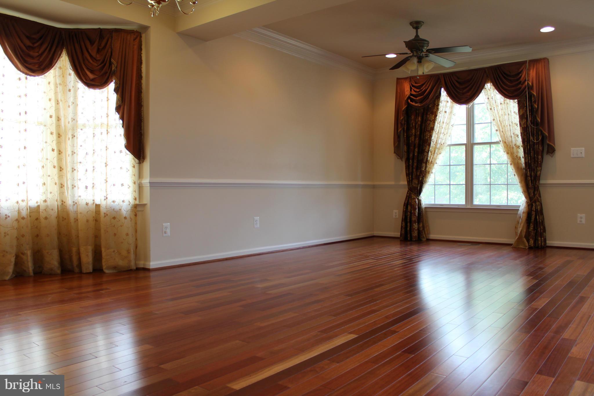 LOUDOUN VALLEY ESTATES 2 - Residential Lease