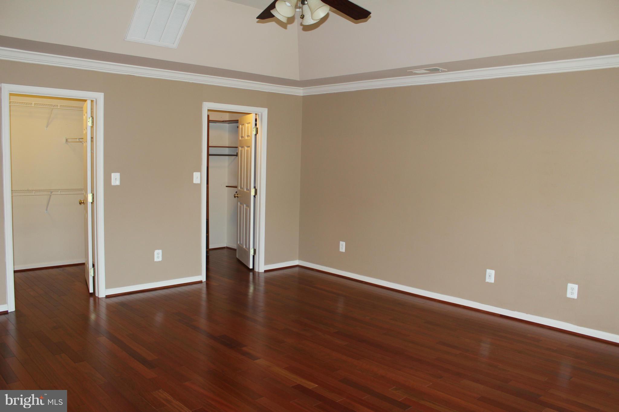 LOUDOUN VALLEY ESTATES 2 - Residential Lease