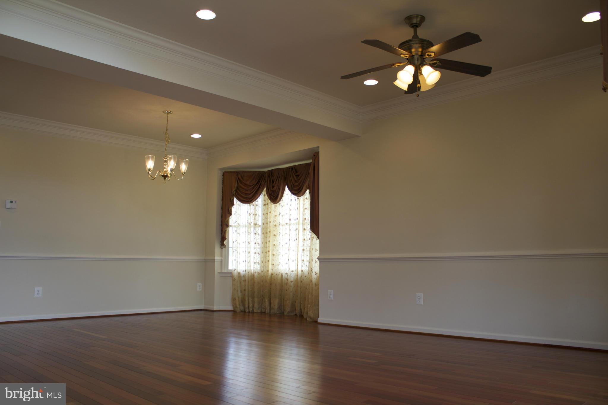 LOUDOUN VALLEY ESTATES 2 - Residential Lease