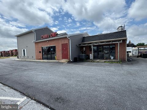 Photo of 427 W Main Street, NEW HOLLAND, PA 17557 (MLS # PALA2071866)