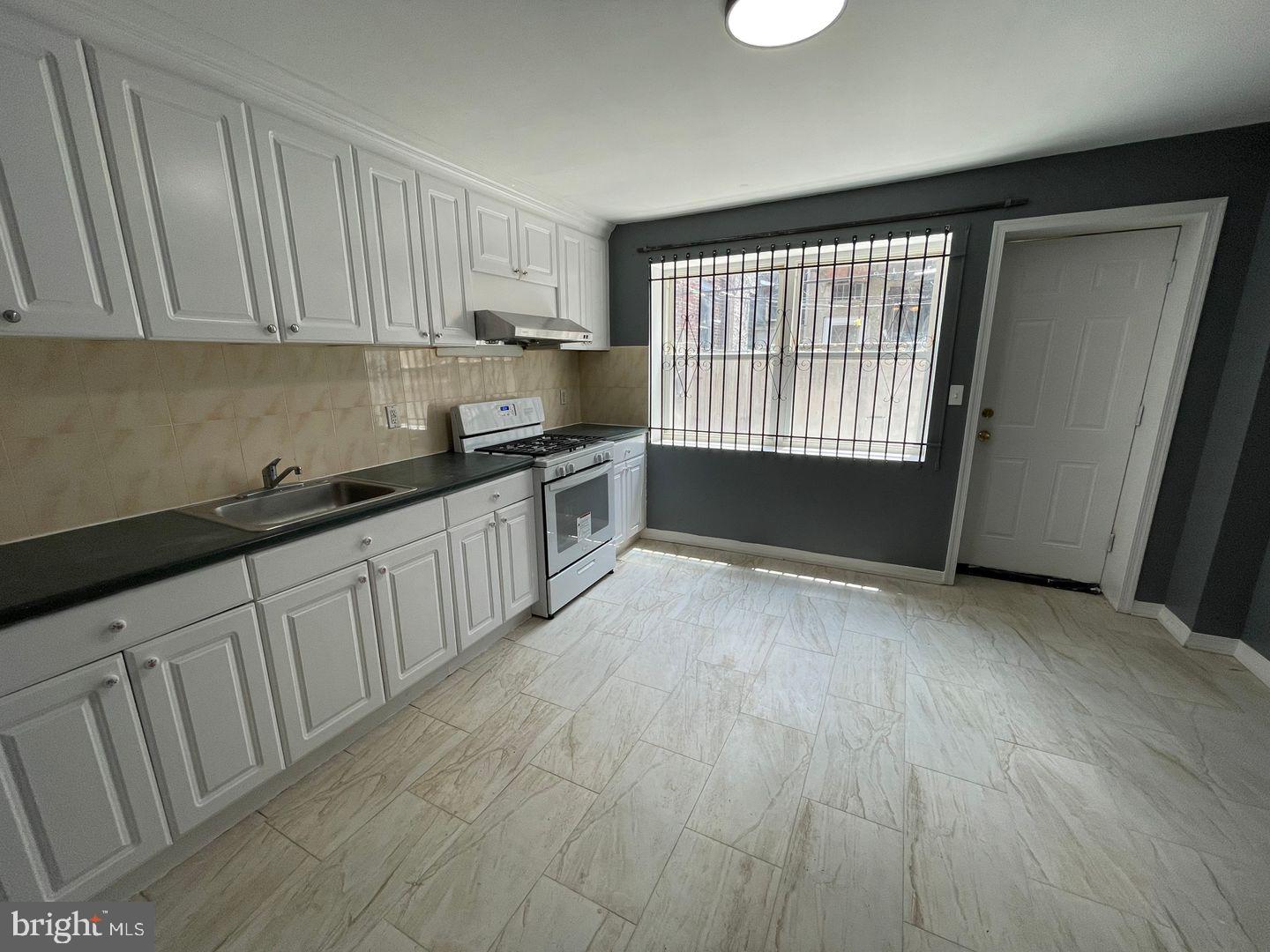 PHILADELPHIA (SOUTH) - Residential