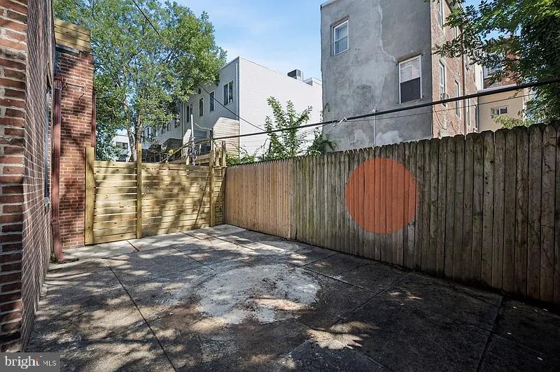 LUDLOW - Residential Lease