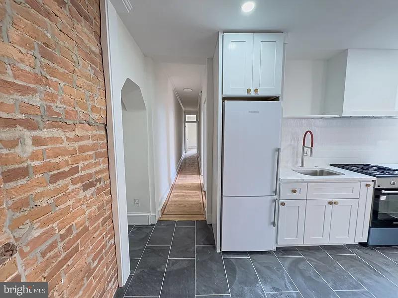 LUDLOW - Residential Lease