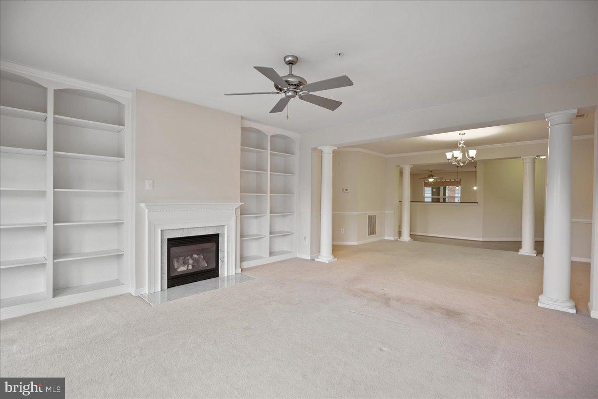 OYSTER BAY CONDOMINIUMS - Residential