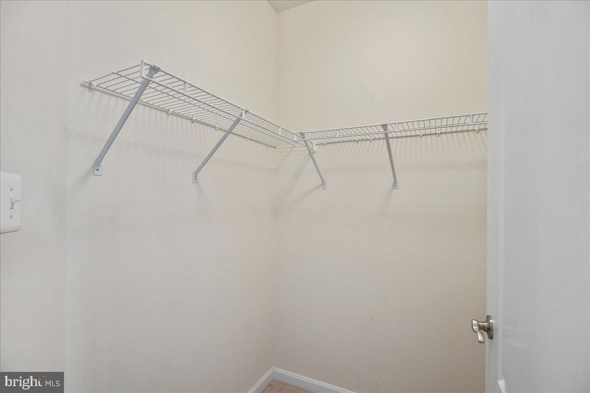 OYSTER BAY CONDOMINIUMS - Residential