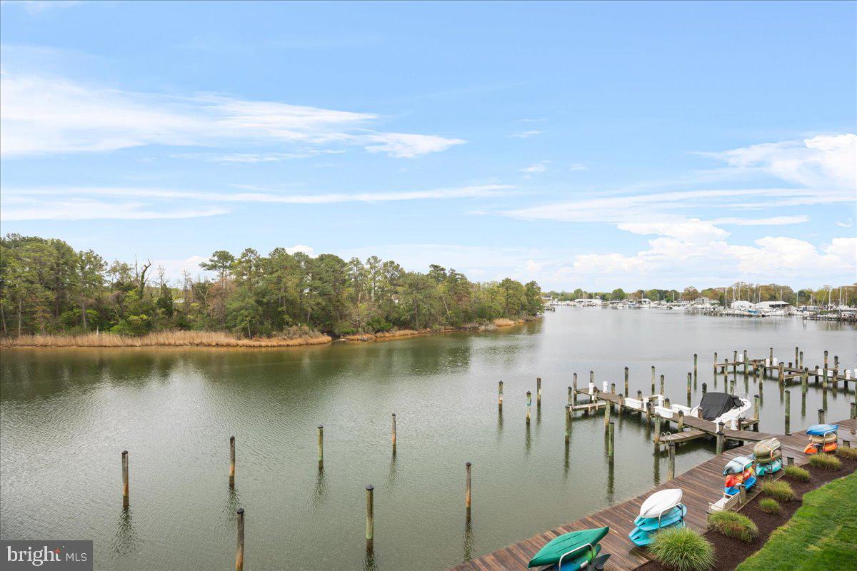 OYSTER BAY CONDOMINIUMS - Residential