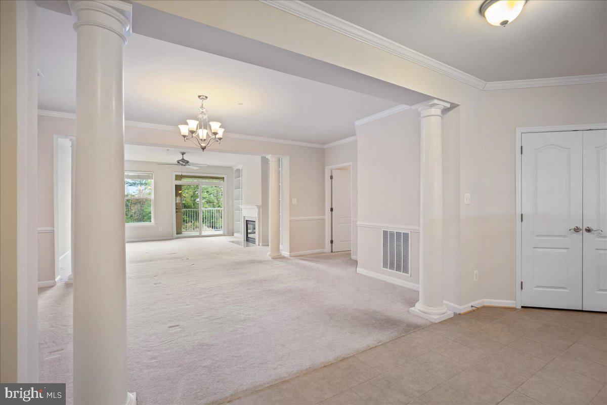 OYSTER BAY CONDOMINIUMS - Residential