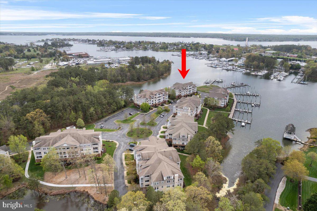 OYSTER BAY CONDOMINIUMS - Residential