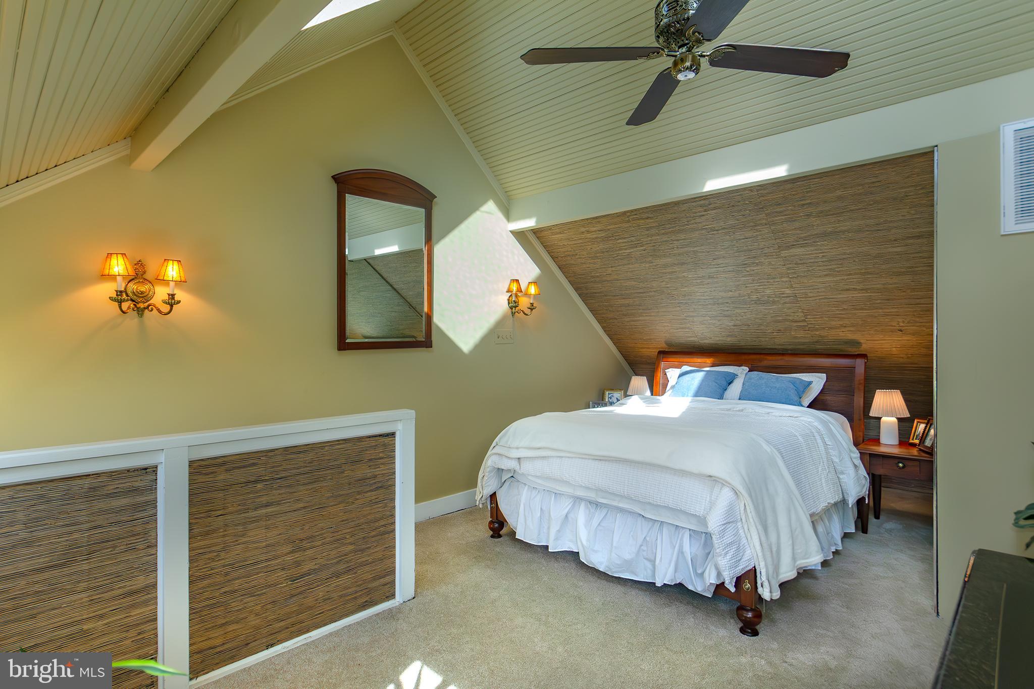 ROCKLAND VILLAGE - Residential