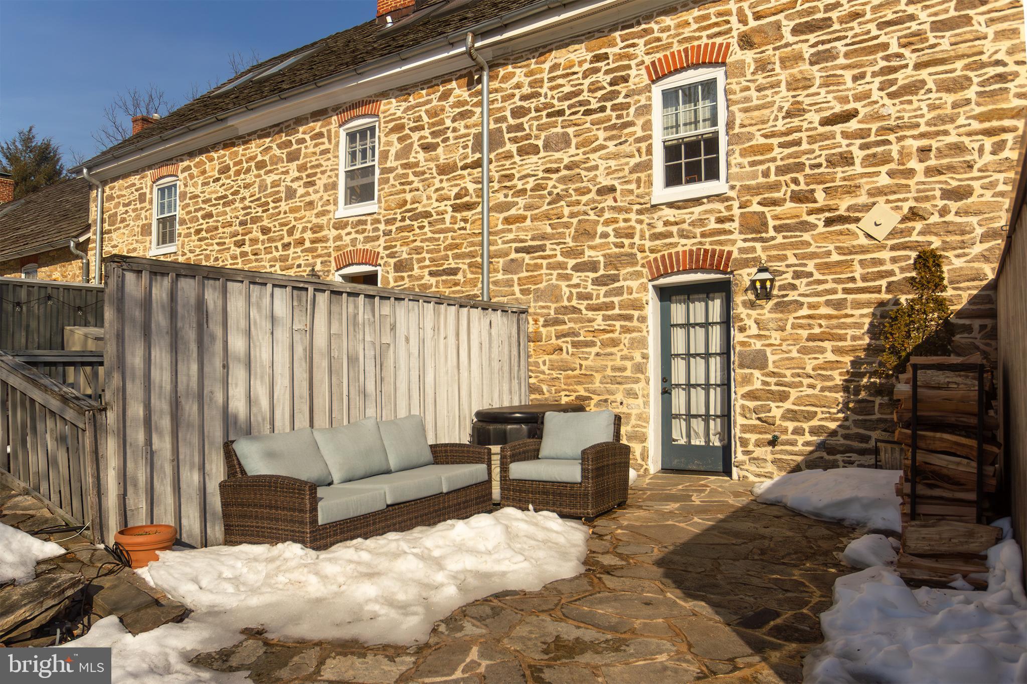 ROCKLAND VILLAGE - Residential