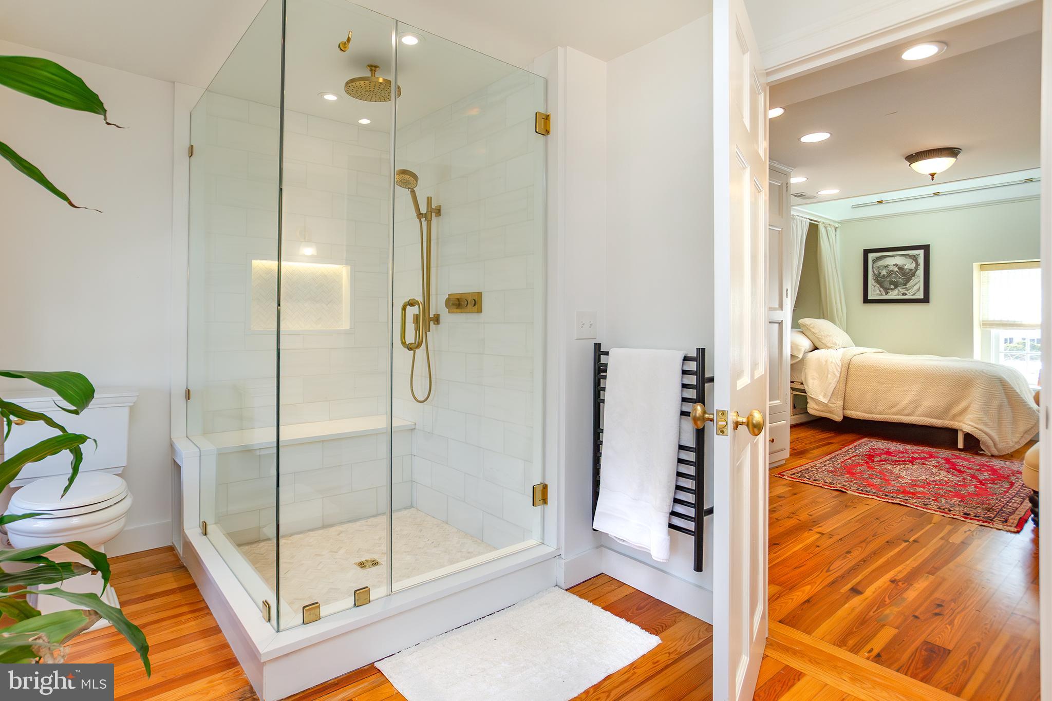 ROCKLAND VILLAGE - Residential