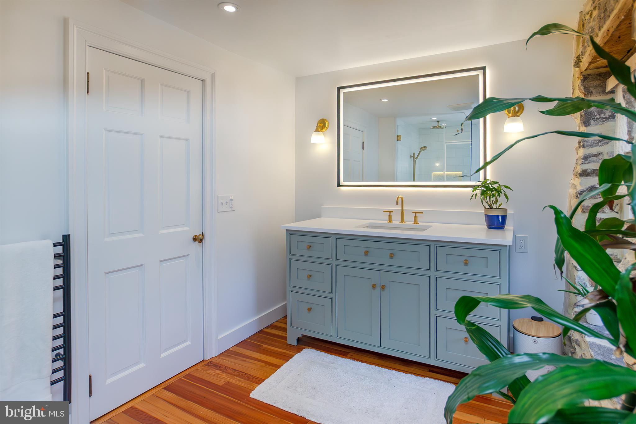 ROCKLAND VILLAGE - Residential