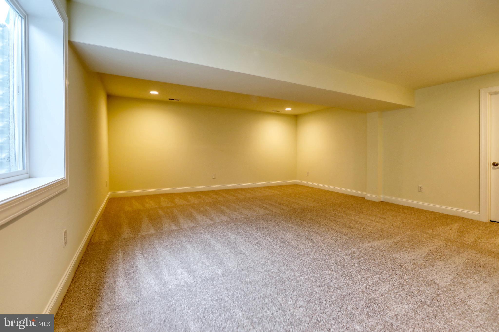 THE VINES OF SANDHILL - Residential