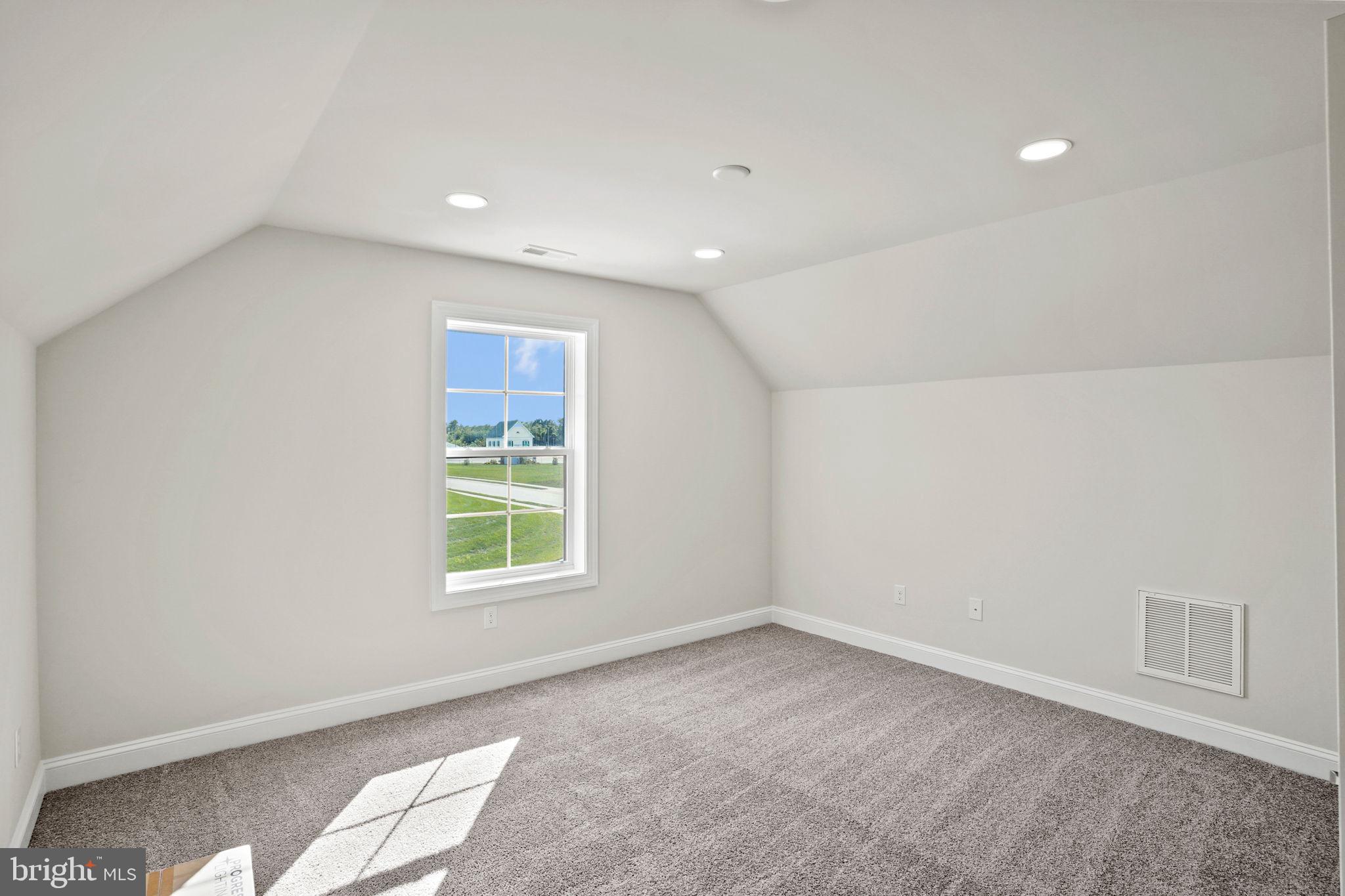 THE VINES OF SANDHILL - Residential