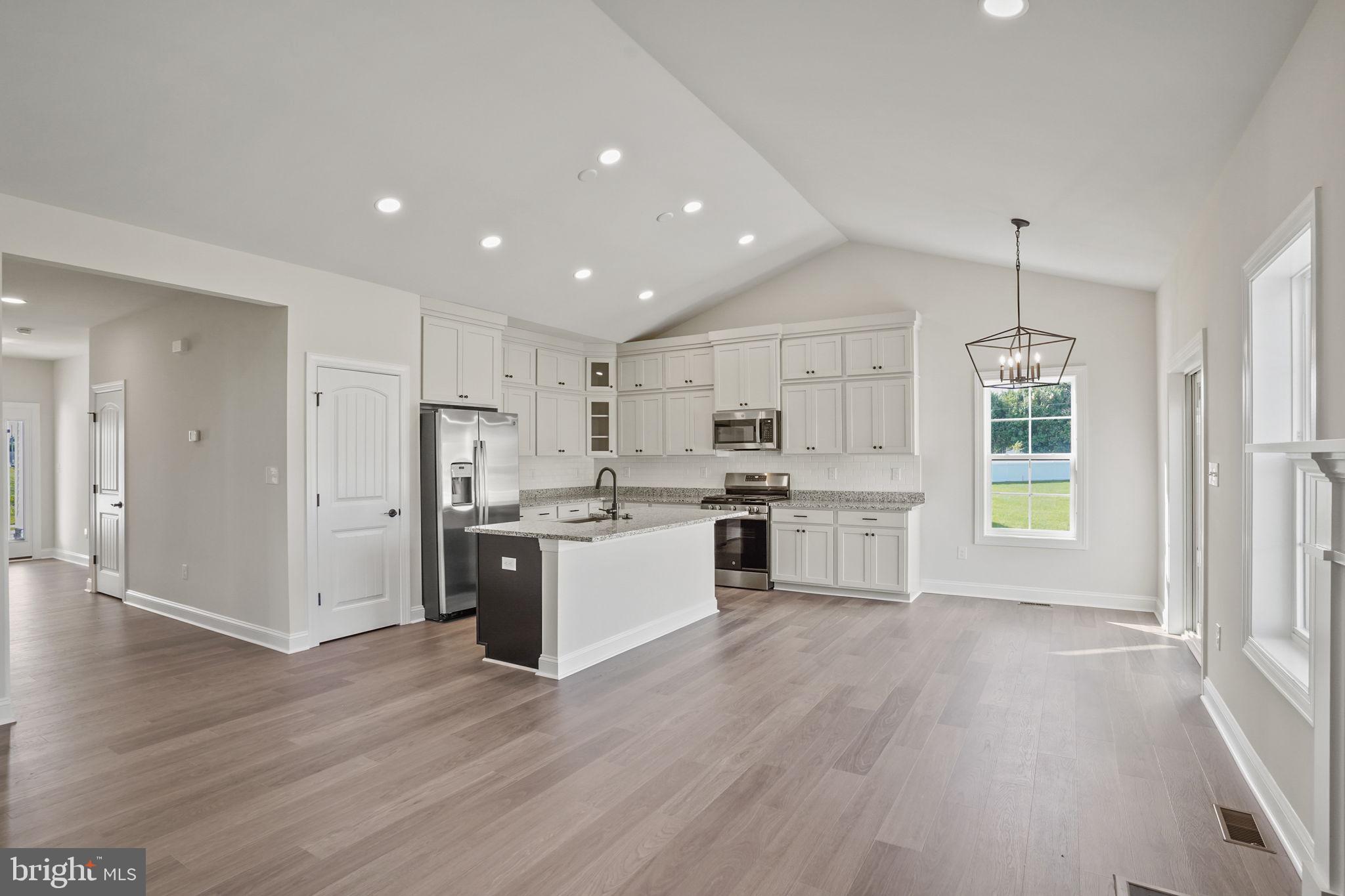 THE VINES OF SANDHILL - Residential