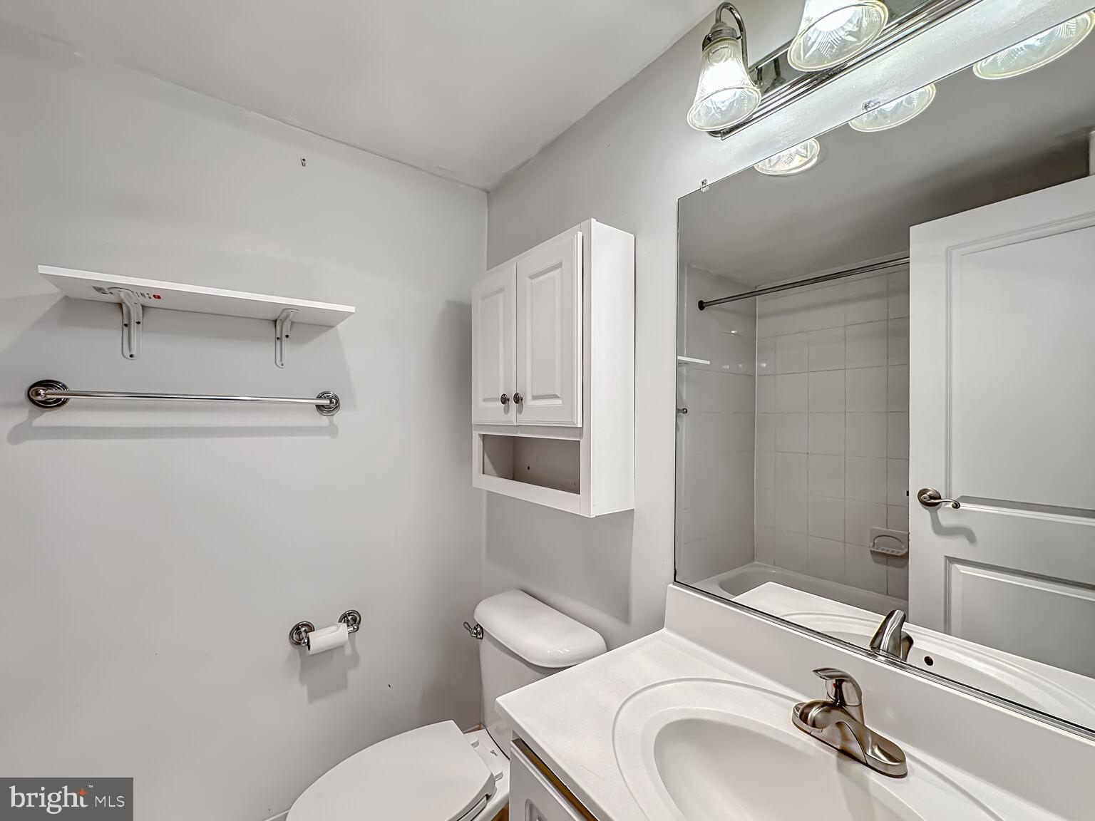 MAIN STREET GREEN - Residential Lease