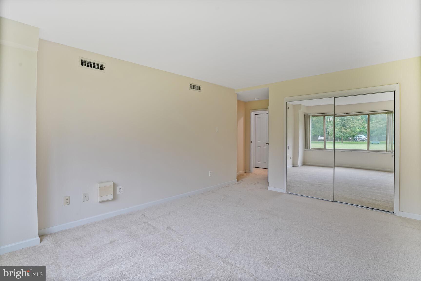 MAIN STREET GREEN - Residential Lease