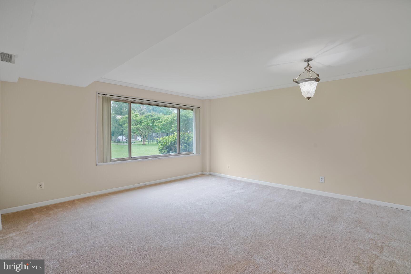 MAIN STREET GREEN - Residential Lease