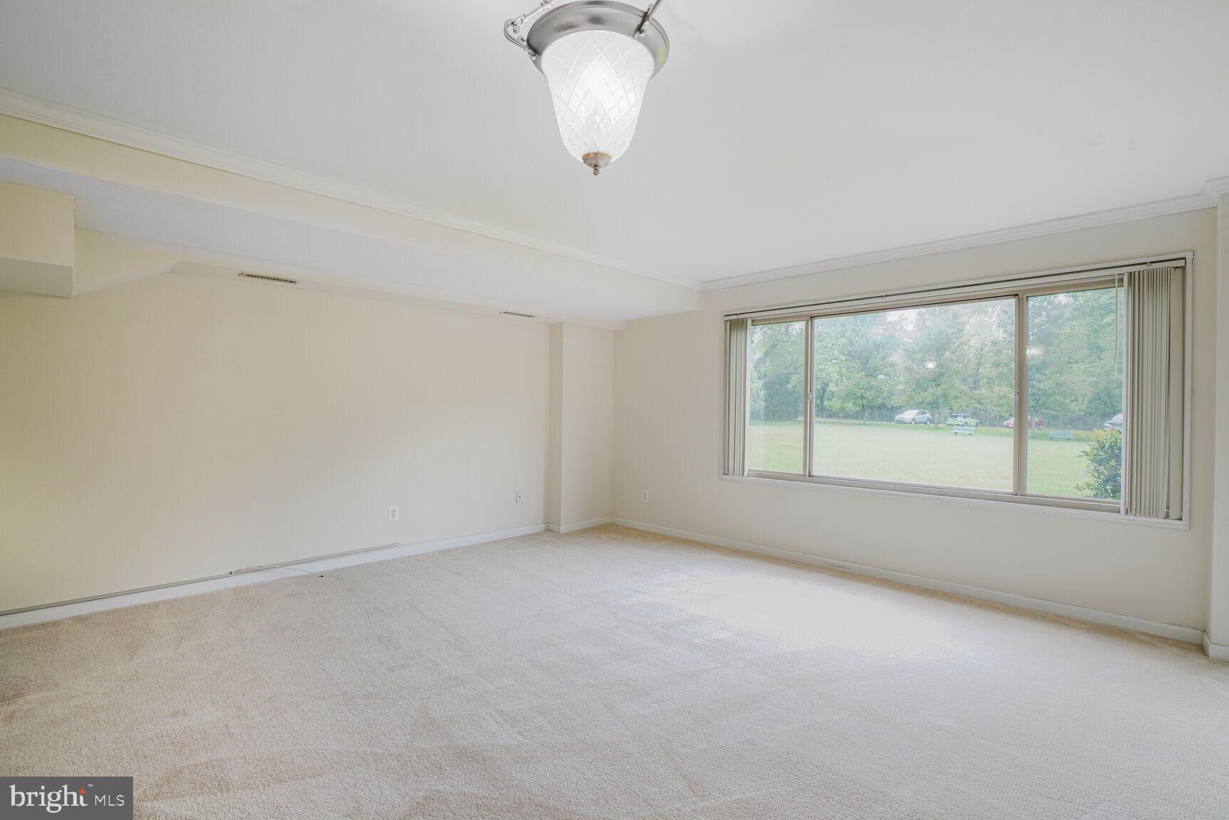 MAIN STREET GREEN - Residential Lease