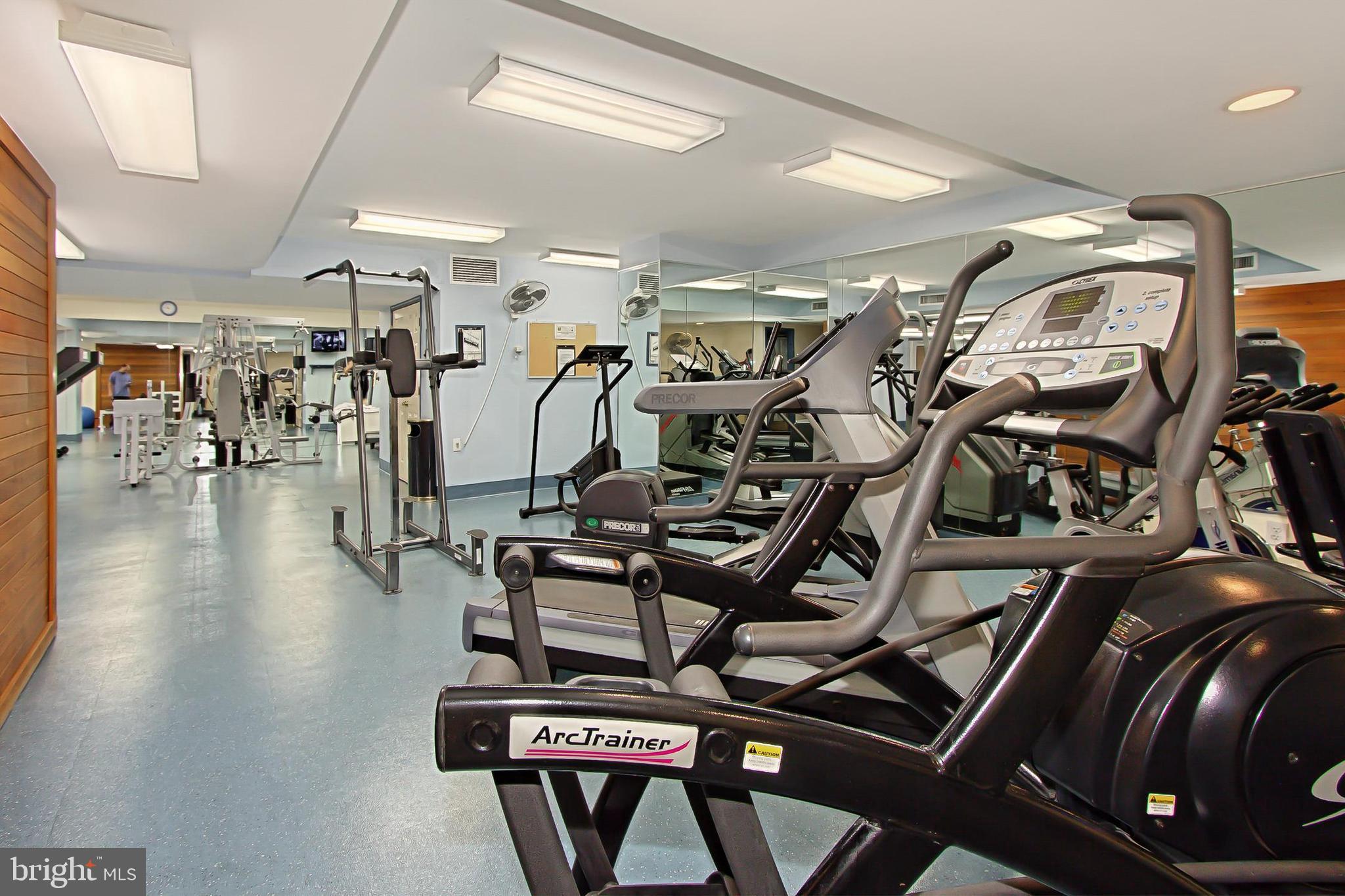 SKYLINE PLAZA - Residential