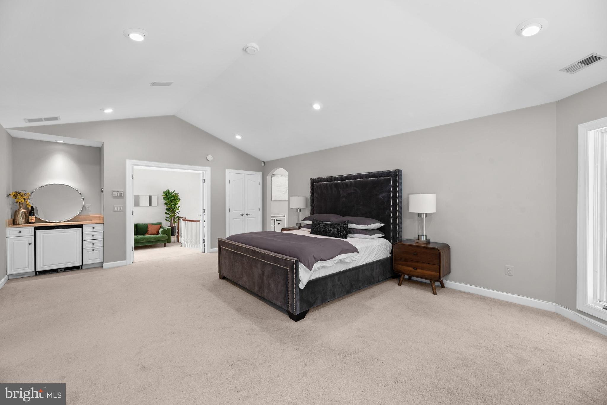 VILLAGE OF HARPERS CHOICE - Residential