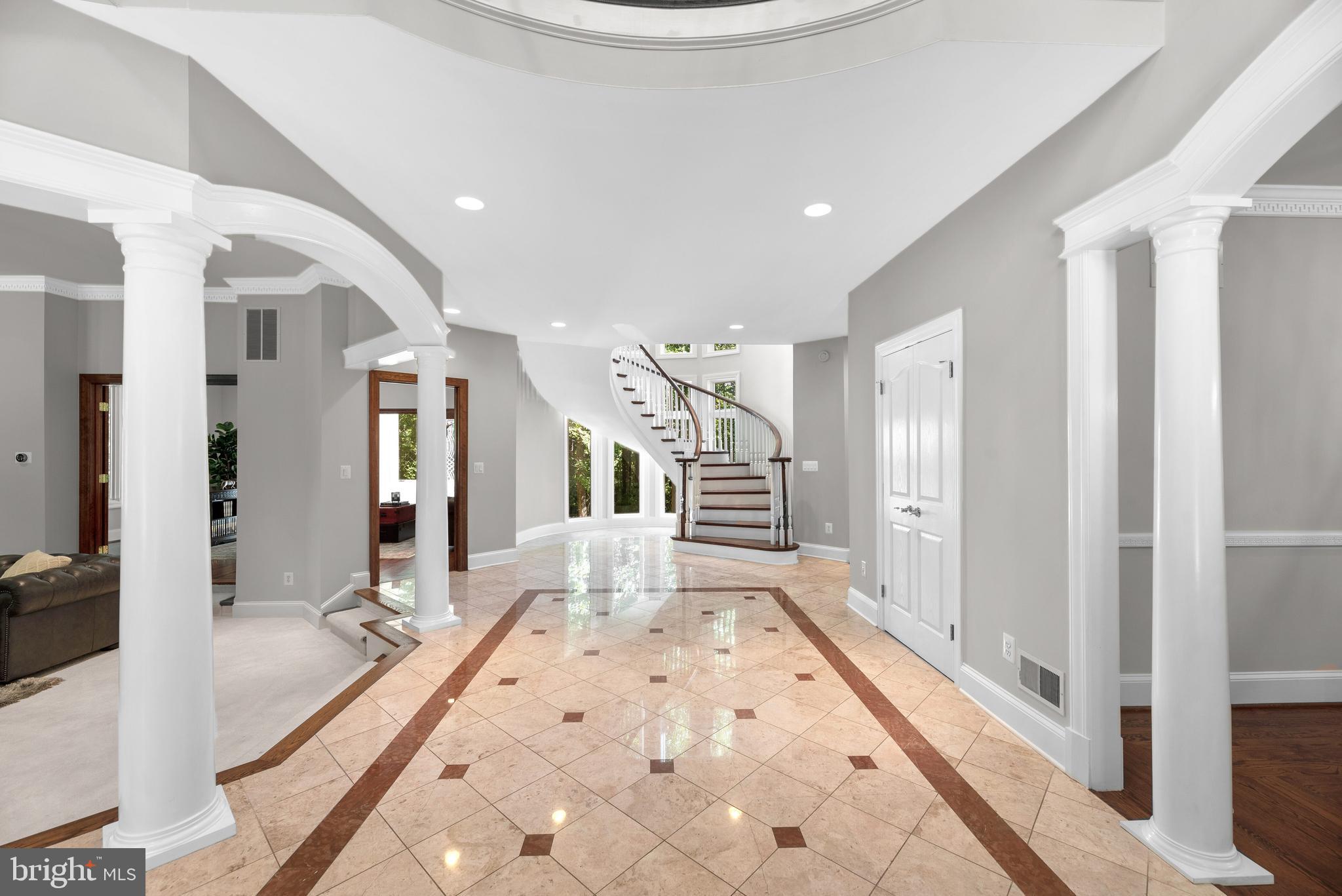 VILLAGE OF HARPERS CHOICE - Residential