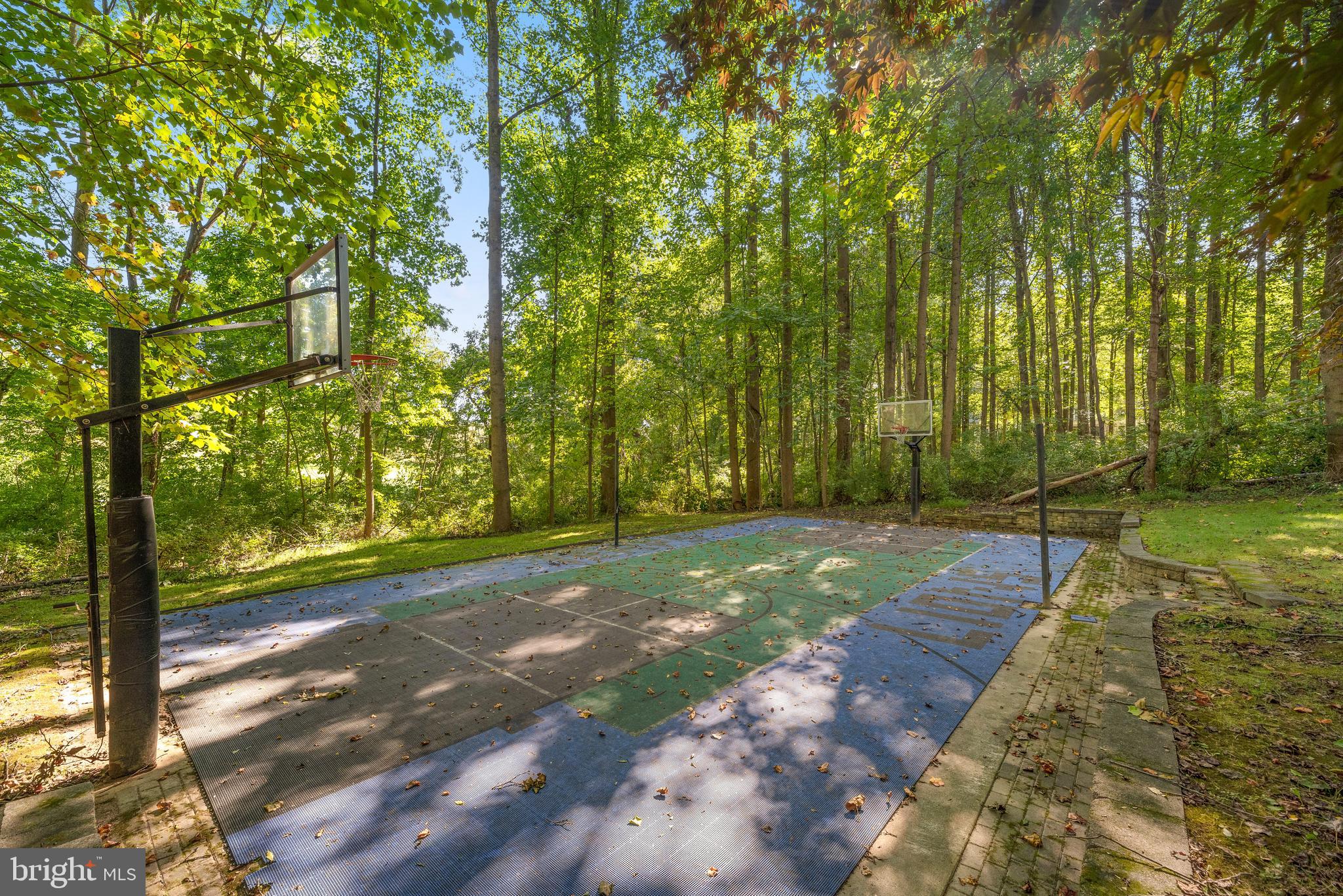 VILLAGE OF HARPERS CHOICE - Residential