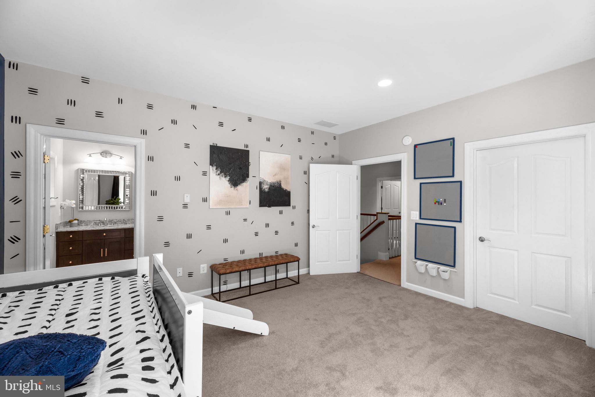 VILLAGE OF HARPERS CHOICE - Residential