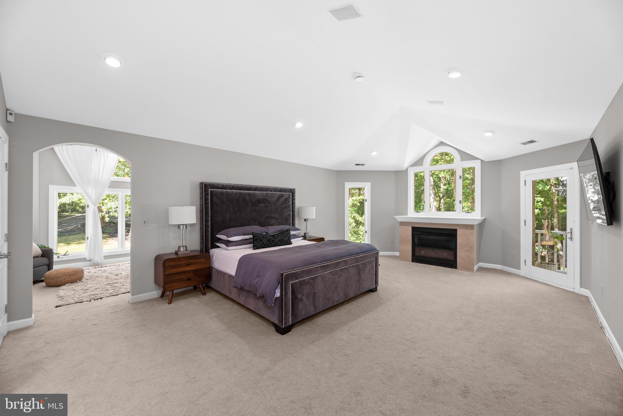 VILLAGE OF HARPERS CHOICE - Residential