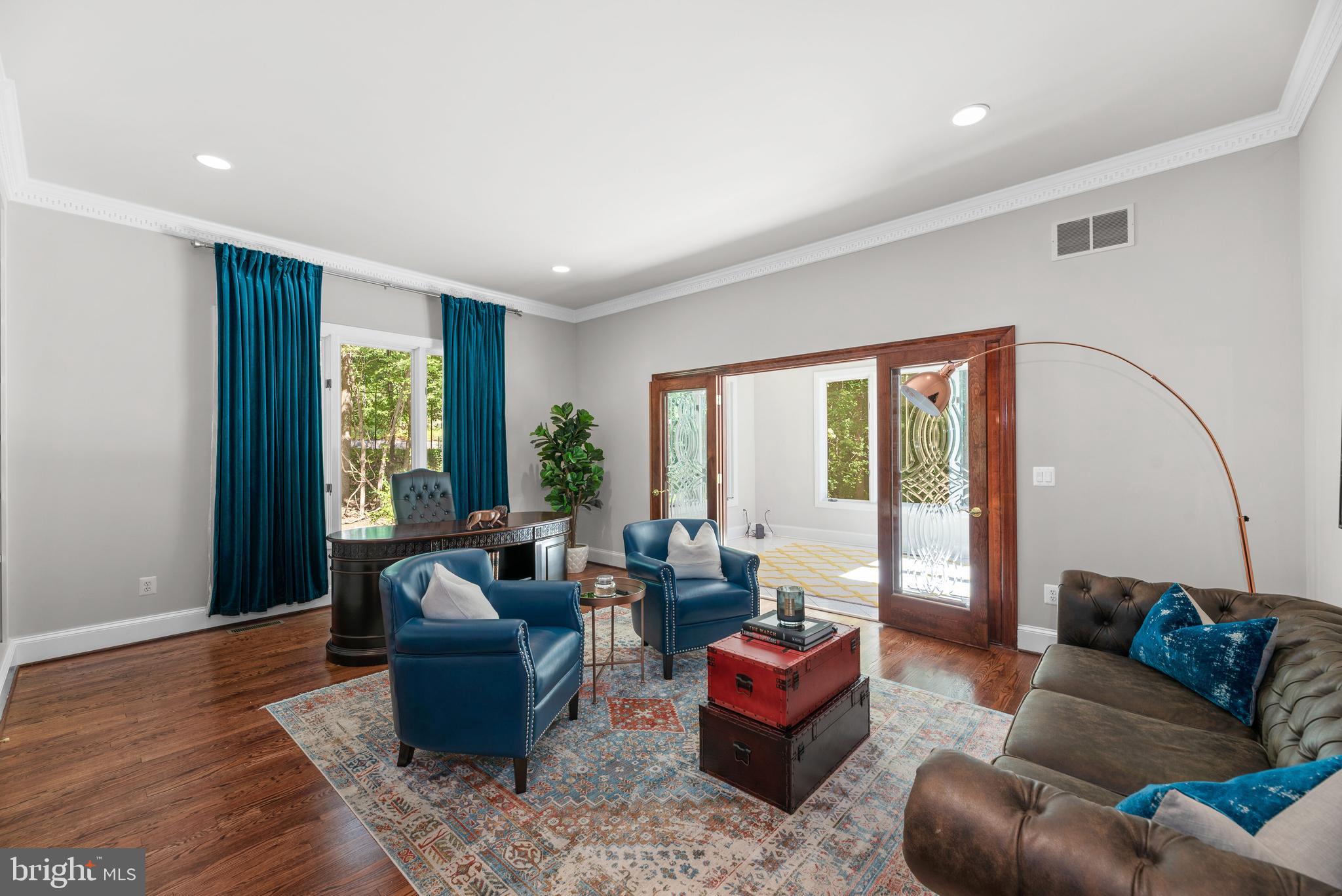 VILLAGE OF HARPERS CHOICE - Residential