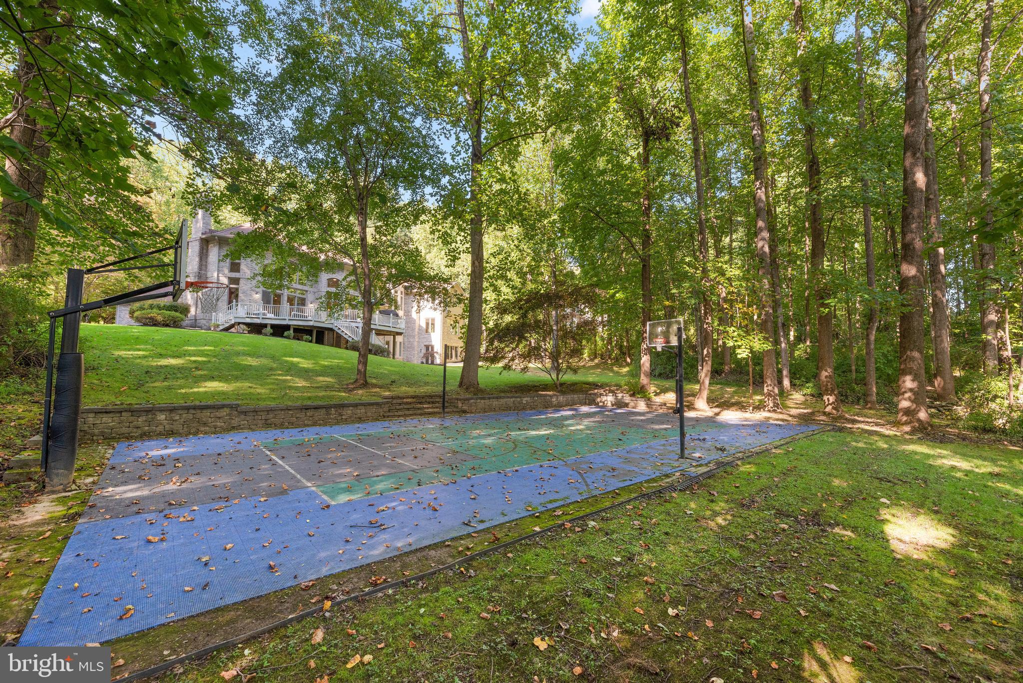 VILLAGE OF HARPERS CHOICE - Residential