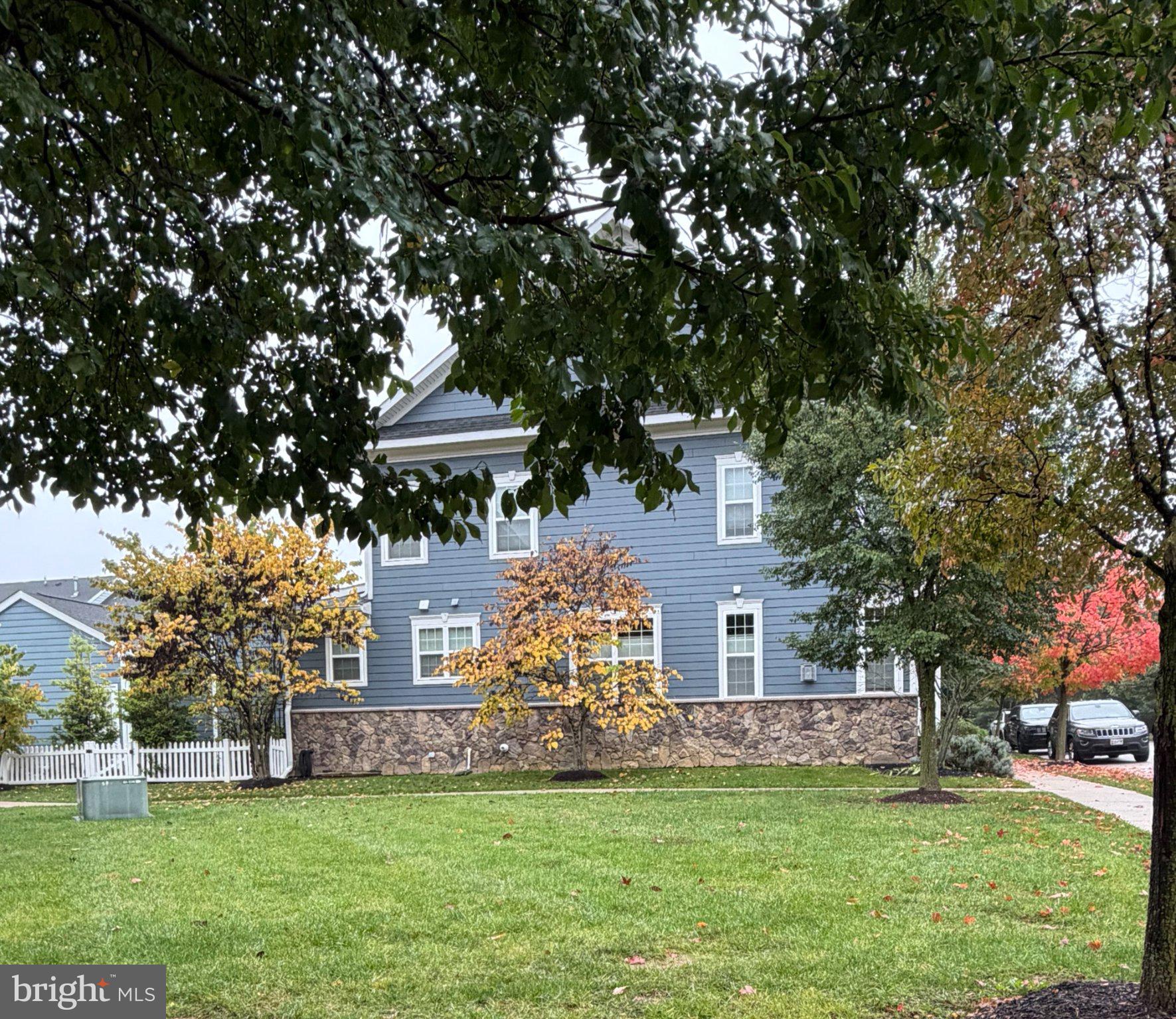 6050 LOGANS WAY