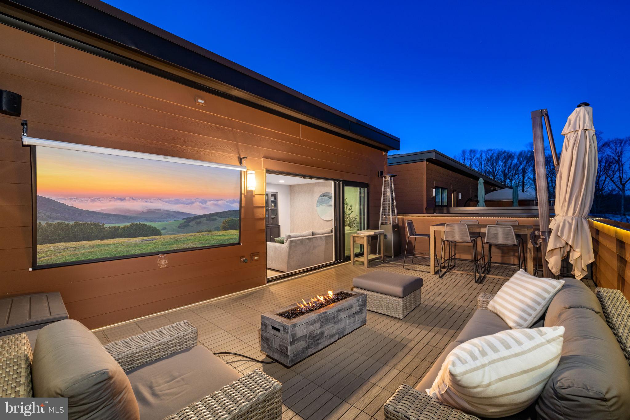 TOWER OAKS - Residential