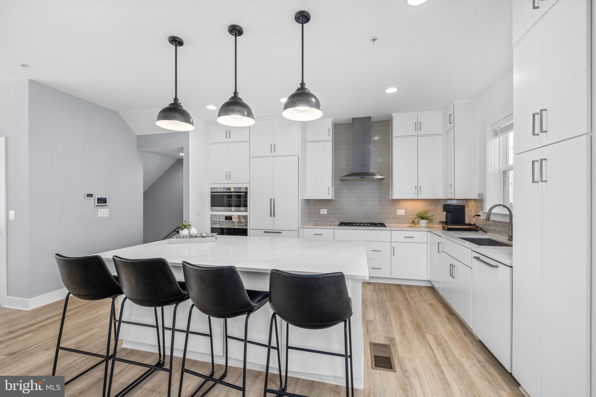 TOWER OAKS - Residential